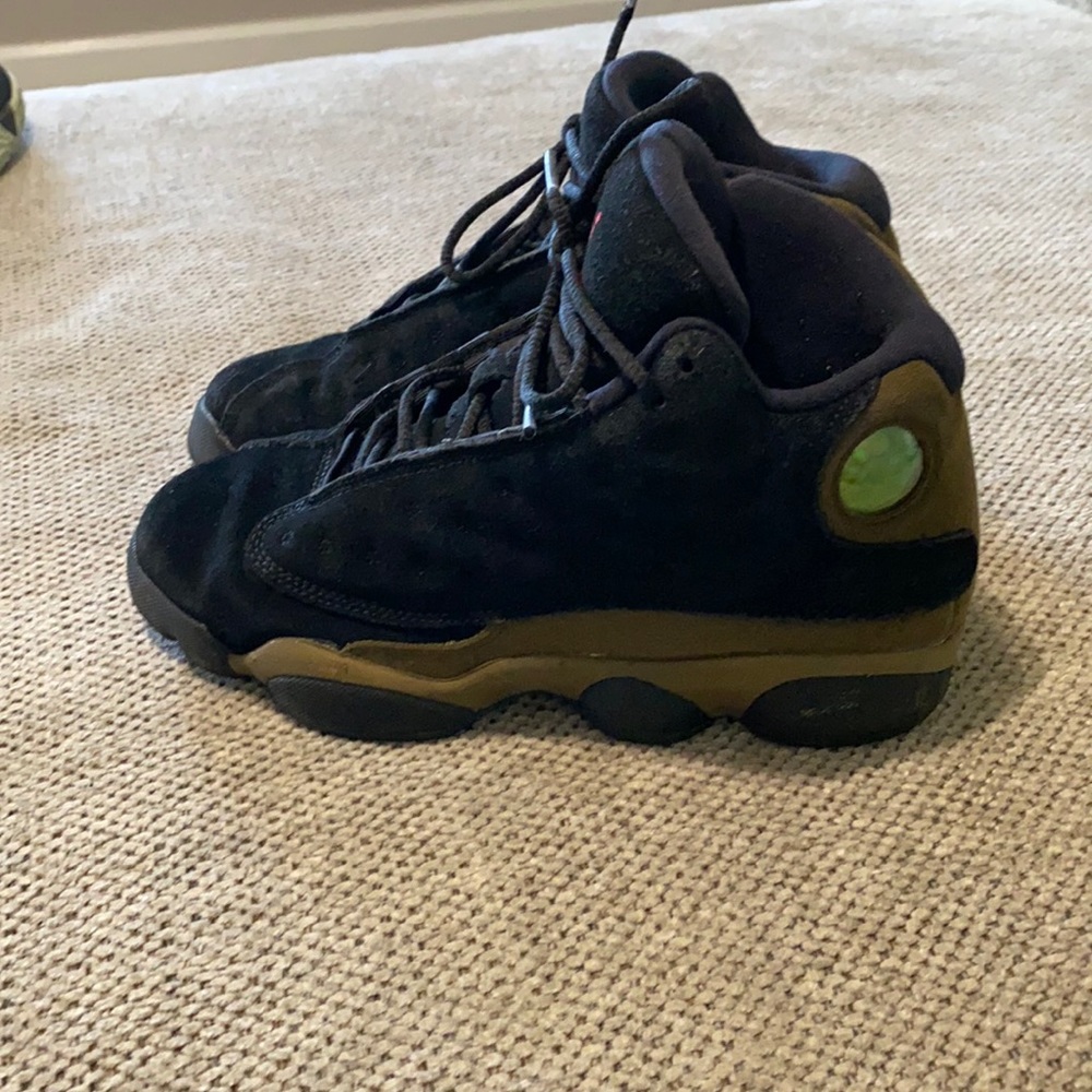 Jordan 13 “olive” youth size 5
